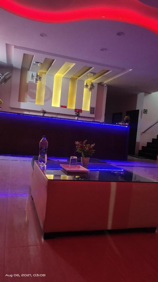 Hotel Kb Square Near Chandigarh Railway Station Екстериор снимка