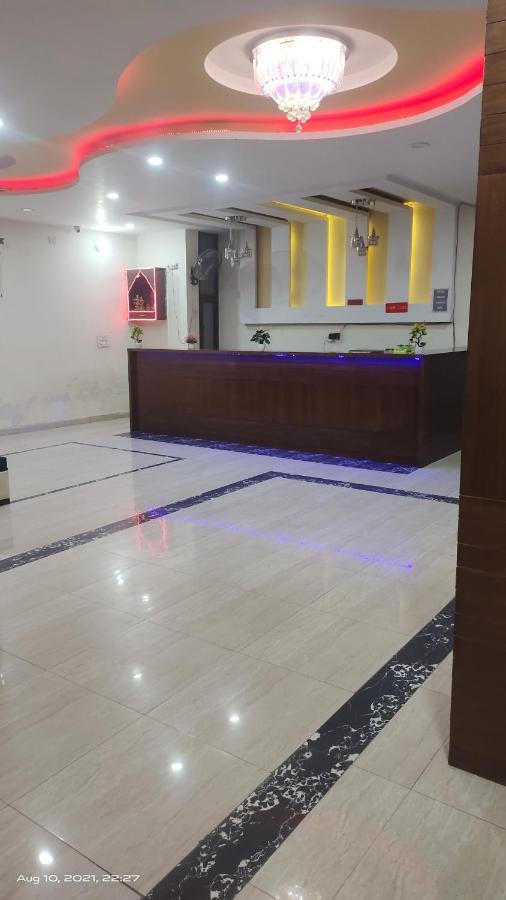 Hotel Kb Square Near Chandigarh Railway Station Екстериор снимка